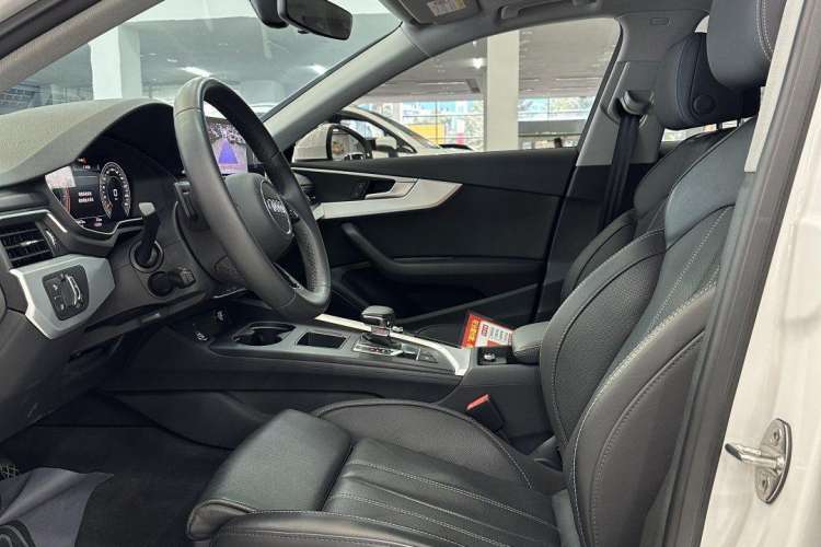 Used Audi A4L 2022 40 TFSI Fashion Dynamic Model
