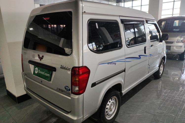 Used Wuling Zhiguang 2023 1.5L Practical Version 5/7 Seats Rear Right 45 Deg