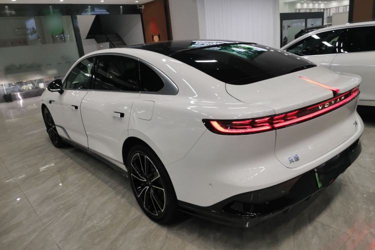 Used VOYAH PASSION 2024 PHEV Four-Wheel Drive Ultra-Long Range Flagship Model