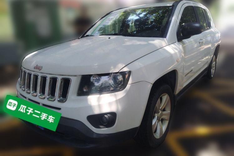 Used Jeep Compass 2015 2.0L two-wheel drive sport version
