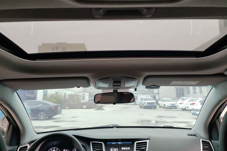 Used Hyundai Tucson 2015 1.6T Dual-Clutch Two-Wheel-Drive Smart Model
