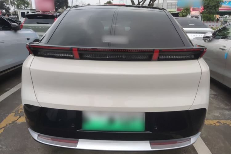 Used Lynk & Co Z20 2025 530 km Range Rear-Wheel Drive Pro
