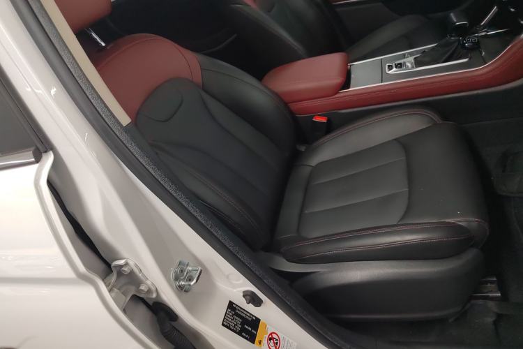 Used CHANGAN CS75 2022 Blue Whale Edition 1.5T DCT Luxury Model