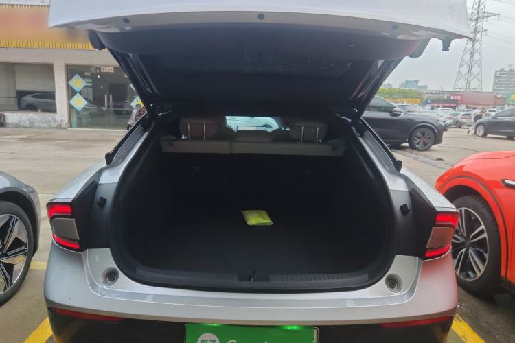 Used XPeng P7+ 2024 Ultra-Long Range Max Trunk