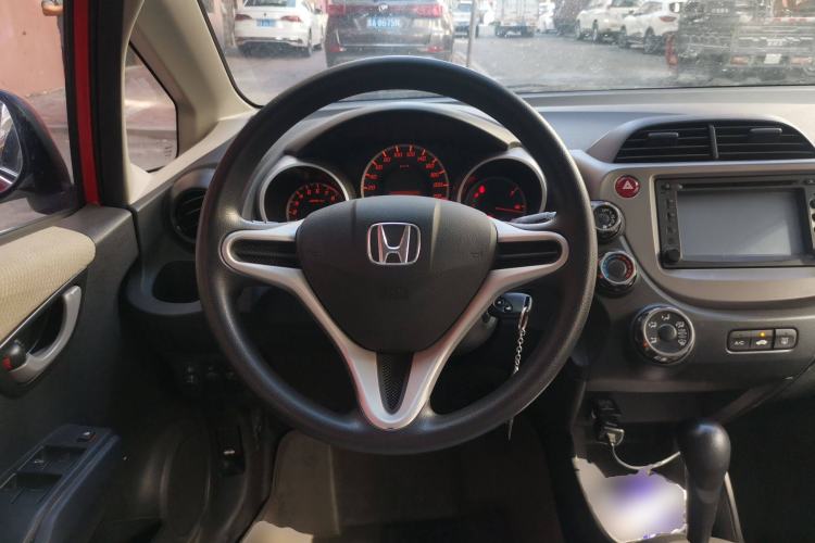Used Honda Fit 2011 1.3L automatic comfort version
