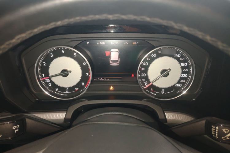 Used Volkswagen Touareg 2020 2.0 TSI RuiShang Edition China VI Standard
