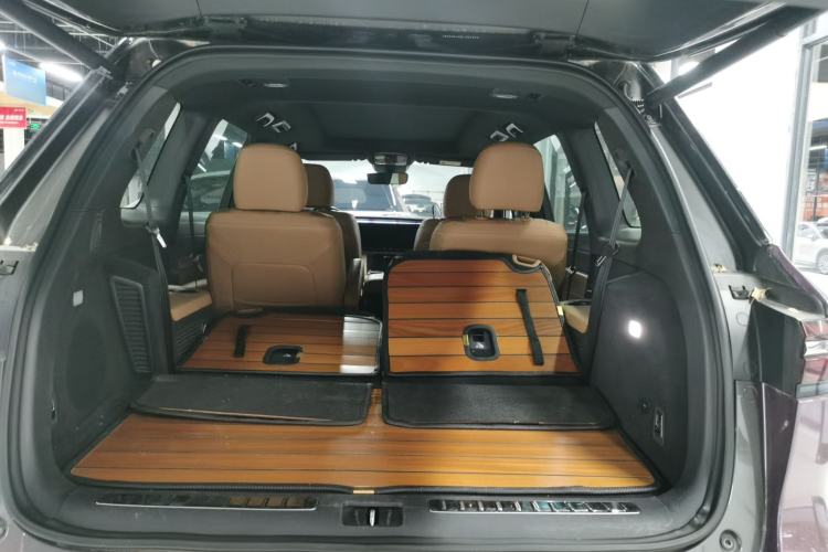 Used Li Auto ONE 2020 Extended-Range 6-Seater Version
