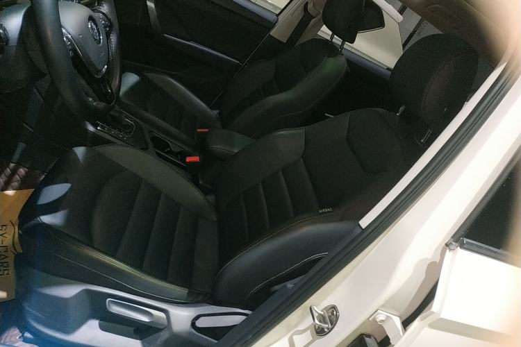 Used Volkswagen Tharu 2019 280TSI Two-Wheel Drive Luxury Version China VI Standard