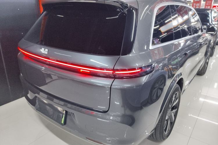 Used Li Auto L8 2023 Pro Model Rear Right 45 Deg