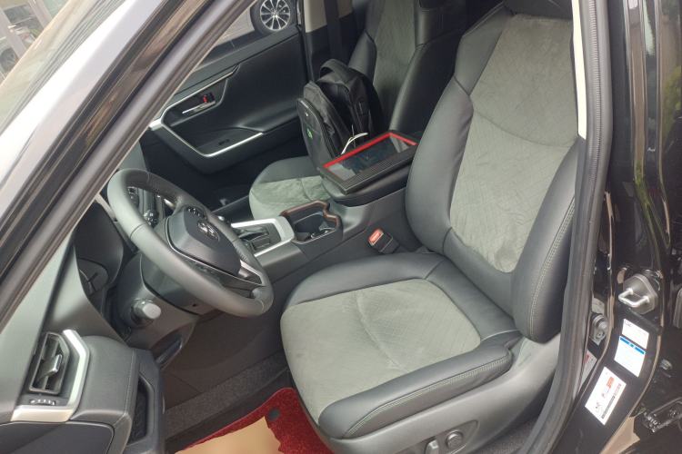 Used Toyota RAV4 2022 2.0L CVT 4x4 Style Plus Edition Left Front Seat