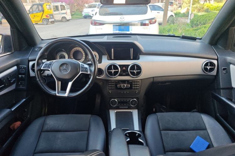 Used Mercedes-Benz GLK-Class 2015 GLK 260 4MATIC Fashion Edition Ultimate Version Interior 2