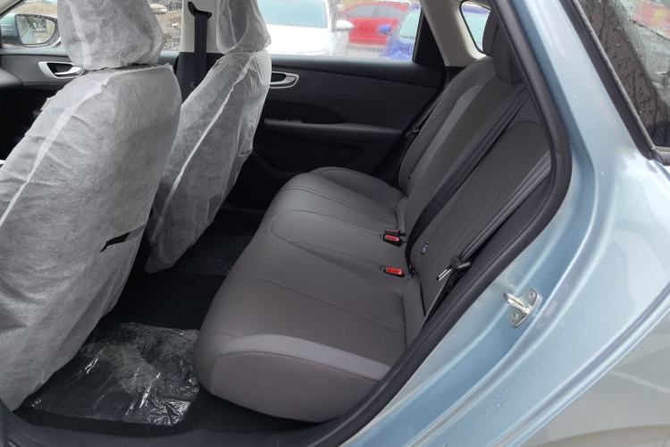 Used Roewe D6 2025 450 km Premium Edition Left Rear Seat