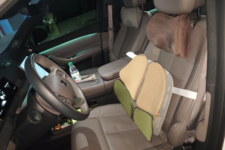 Used Nio ES7 2022 75 kWh Left Front Seat