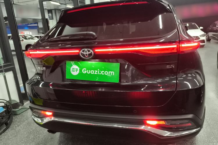 Used Toyota Harrier 2022 2.0L CVT Two-Wheel Drive Deluxe Edition