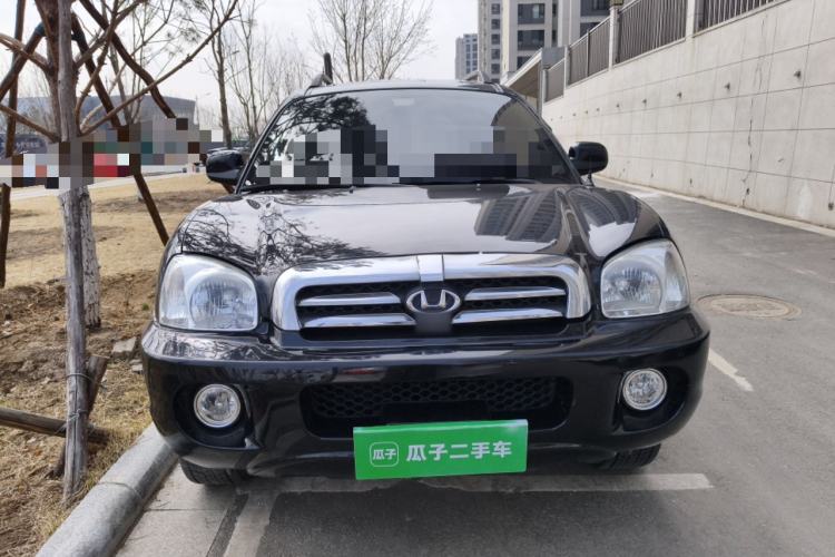 Used Huatai Santa Fe Classic 2015 2.0L Gasoline Manual Transmission Two-Wheel Drive Standard Version Front