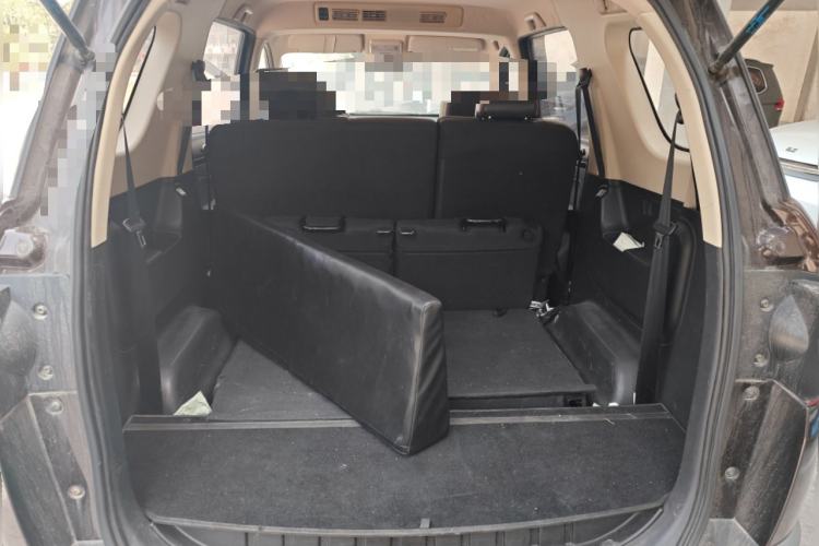 Used Dongfeng Fengon 370 2016 1.5L Manual Standard Edition SFG15-05 7 Seats Trunk