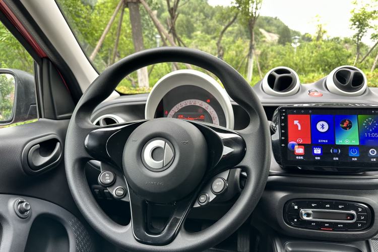 Used smart forfour 2016 1.0L 52 kW Dynamic Edition