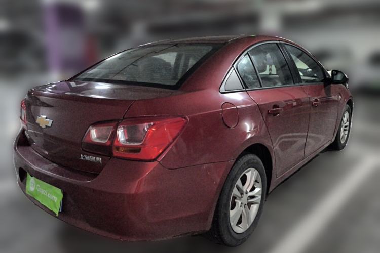 Used Chevrolet Cruze 2015 1.5L Classic SE AT Rear Right 45 Deg