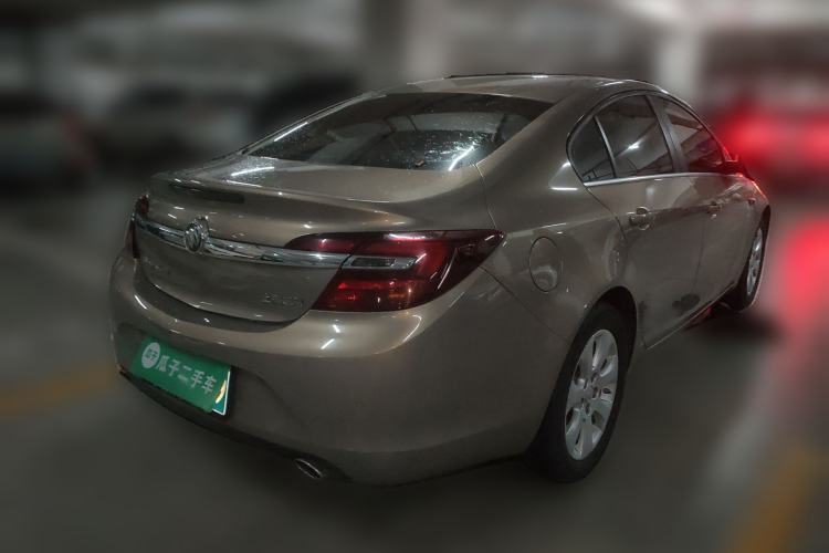 Used Buick Regal 2015 1.6T Leading Technology Model Rear Right 45 Deg
