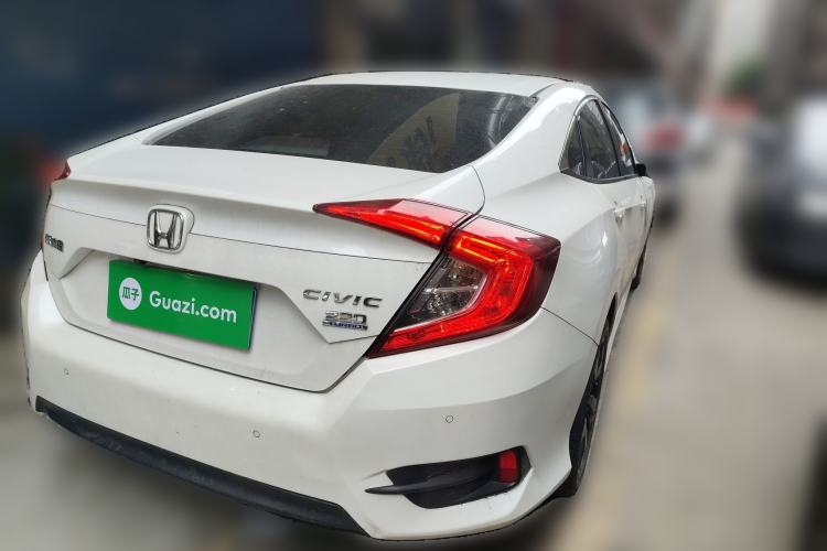 Used Honda Civic 2016 220TURBO CVT Luxury Edition
