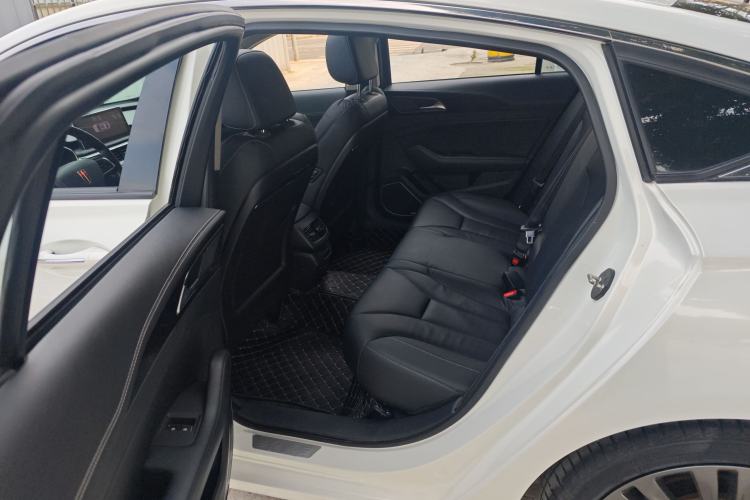 Used Hongqi H5 2019 30TD Smart Connect Dynamic Edition
