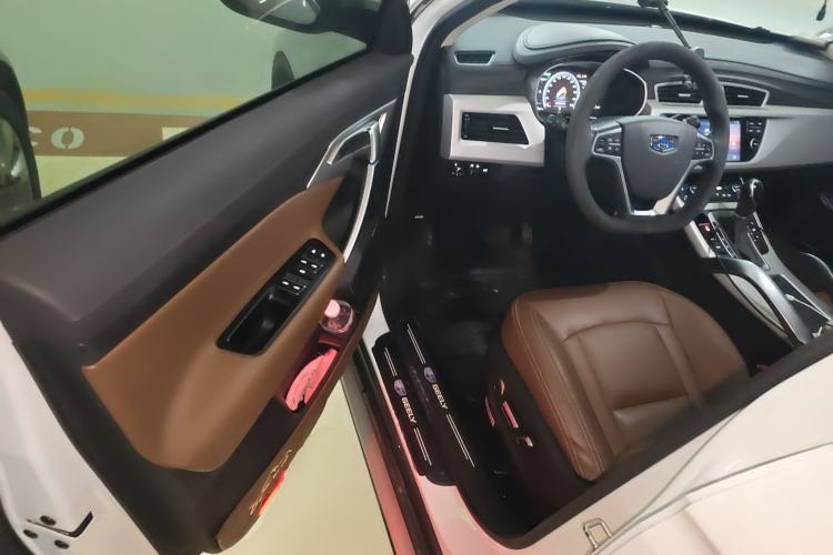 Used Geely Auto Emgrand X7 Sport 2016 1.8TD Automatic ZhiZun Version