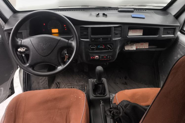 Used Wuling Zhiguang 2020 1.2L Practical Model China VI LSI
