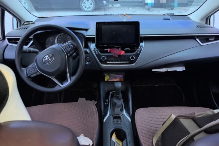 Used Toyota Corolla 2021 TNGA 1.5L CVT Elite Edition Center Console