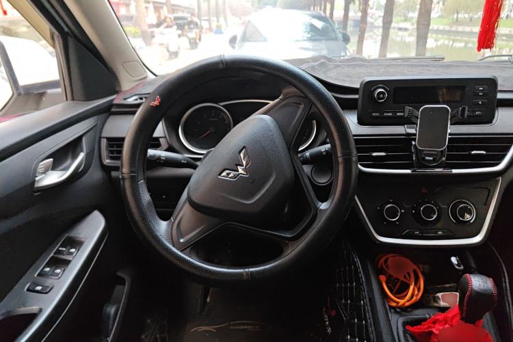 Used Wuling Hongguang S3 2018 1.5L Manual Standard Version China V Standard
