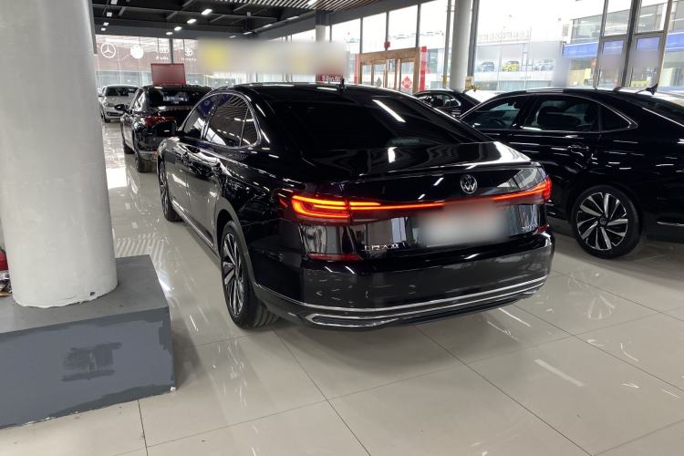 Used Volkswagen Passat 2024 380TSI Dragon Edition Exterior 3