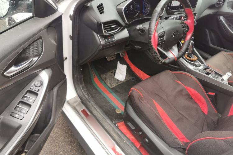 Used Hyundai Lafesta 2019 280TGDi Smart Speed Version China VI Standard Driver Seat