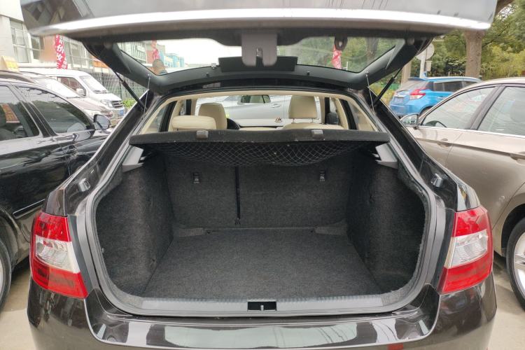 Used Skoda Octavia 2015 1.6L Automatic Yijun Edition
