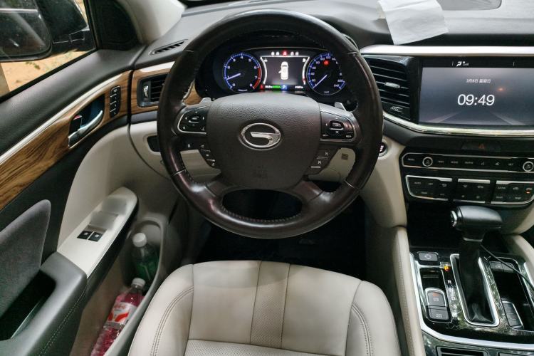 Used GAC Trumpchi GS8 2017 320T Two-Wheel Drive Luxury Smart Connectivity Version (7 Seats)
