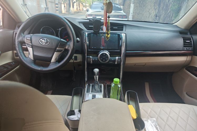 Used Toyota Reiz 2010 2.5V Fengdu Elite Edition Center Console