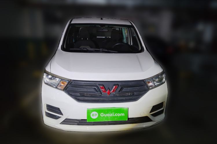 Used Wuling Hongguang 2019 1.5L S Basic Version China VI Standard LAR
