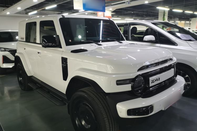 Used iCAR V23 2025 401 Two-Wheel Drive Advanced Edition Front Right 45 Deg