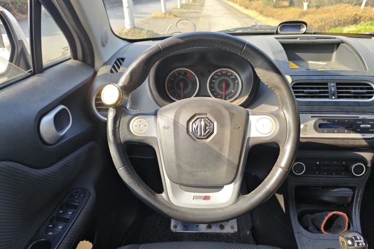 Used MG 3 2014 1.5L Manual Elite Edition
