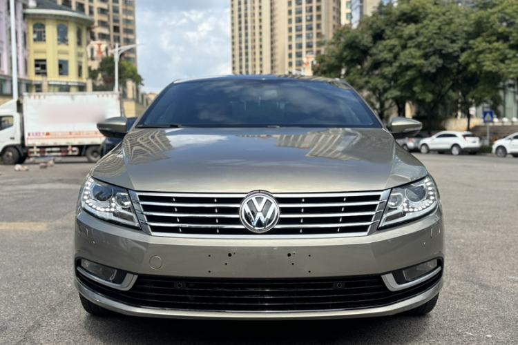 Used Volkswagen FAW-Volkswagen CC 2015 1.8TSI Luxury Model

