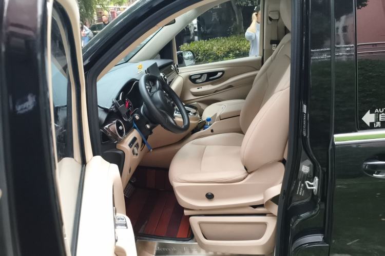 Used Mercedes-Benz V-Class 2017 V 260 L Prestige Extended Edition
