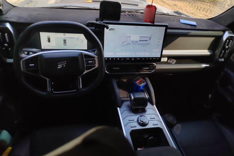 Used JETOUR Traveler 2023 2.0T All-Wheel Drive CrossPRO+