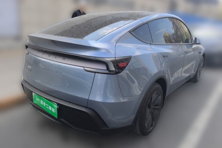 Used Tesla Model Y 2025 Rear-Wheel-Drive Version