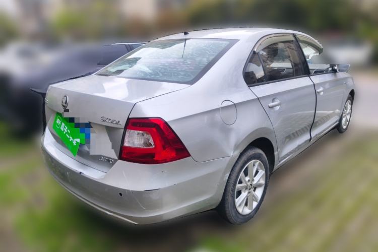 Used Skoda Rapid 2015 1.6L Automatic Smart Selection Model