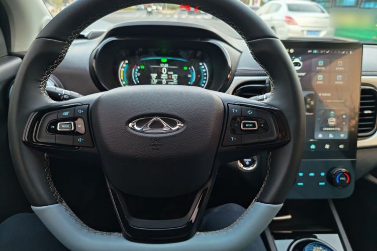 Used Chery Little Ant 2022 300 000 Yuan "Ant Fan" Edition "Extra Sweet" Version Lithium Iron Phosphate 29.2 kWh 30 kW 301 km