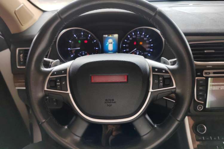 Used Haval H8 2015 2.0T Two-Wheel-Drive Luxury Version