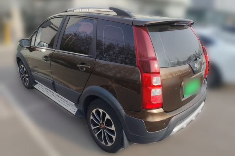 Used FORTHING Joyear X5 2013 1.6L Manual Luxury Model China IV Standard
