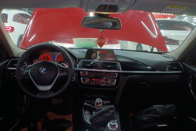 Used BMW 3 Series 2017 320Li M Sport Edition Center Console