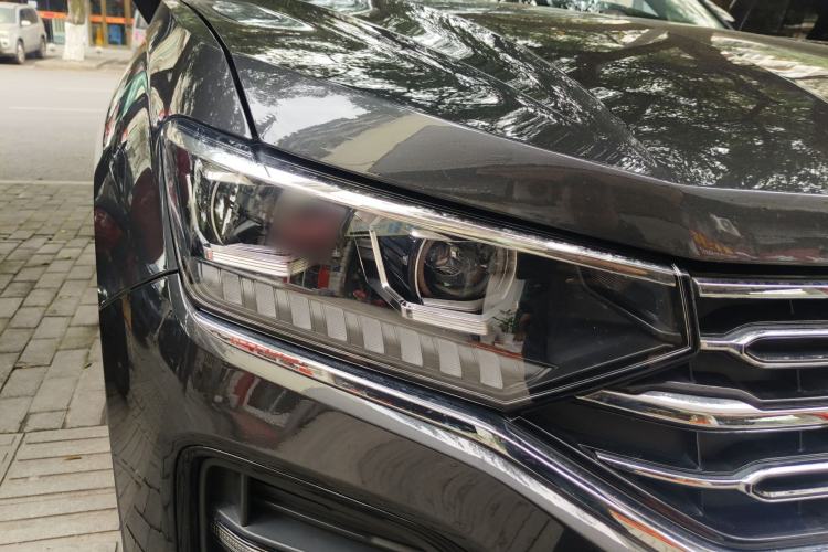 Used Volkswagen Tayron 2022 330TSI Two-Wheel Drive Luxury Smart Connectivity Version
