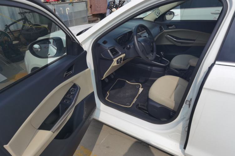 Used Ford Escort 2015 1.5L Manual Comfort Model
