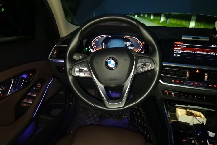 Used BMW 3 Series 2020 325Li First Edition Steering Wheel