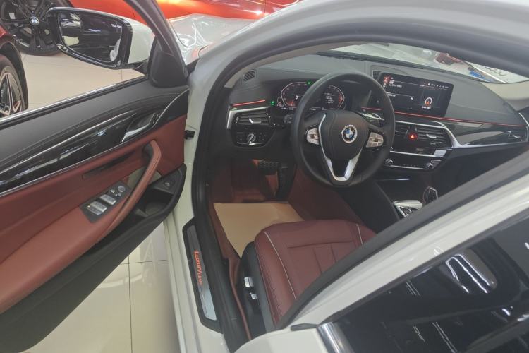 Used BMW 5 Series 2022 Second Facelift 525Li Luxury Package
